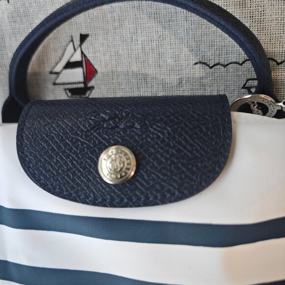 Longchamp Women's Wrist Bag - Picture 3 of 6